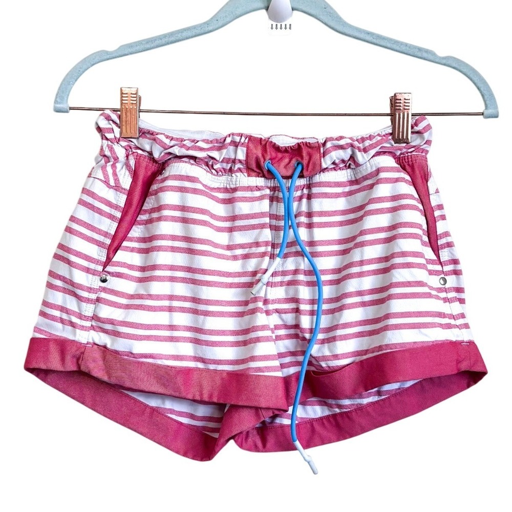 Lululemon Womens‎ Play All Day Cuffed Shorts Size 4 Twin Stripe Red Pockets